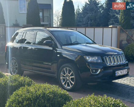 Черный Джип Компас, объемом двигателя 2.4 л и пробегом 176 тыс. км за 9400 $, фото 1 на Automoto.ua
