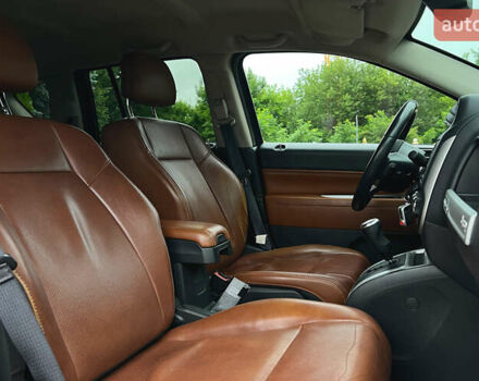 Черный Джип Компас, объемом двигателя 2.4 л и пробегом 175 тыс. км за 11700 $, фото 8 на Automoto.ua