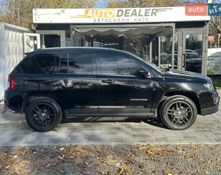 Черный Джип Компас, объемом двигателя 2.36 л и пробегом 266 тыс. км за 10990 $, фото 10 на Automoto.ua