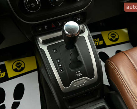 Черный Джип Компас, объемом двигателя 2.4 л и пробегом 175 тыс. км за 11700 $, фото 16 на Automoto.ua