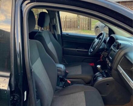 Черный Джип Компас, объемом двигателя 2.4 л и пробегом 150 тыс. км за 8910 $, фото 3 на Automoto.ua