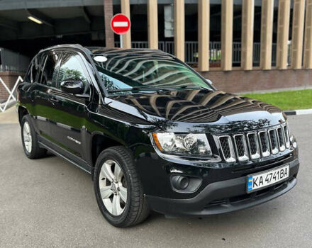Черный Джип Компас, объемом двигателя 2.36 л и пробегом 195 тыс. км за 7850 $, фото 2 на Automoto.ua