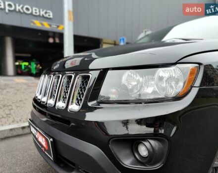 Чорний Джип Compass, об'ємом двигуна 2.4 л та пробігом 115 тис. км за 8990 $, фото 1 на Automoto.ua
