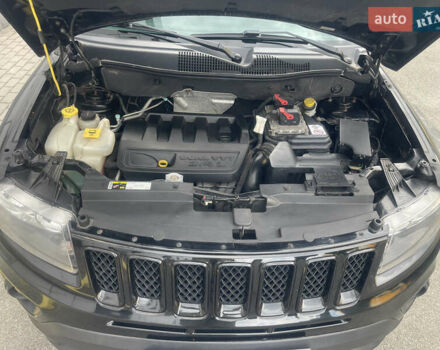 Чорний Джип Compass, об'ємом двигуна 2.36 л та пробігом 180 тис. км за 11200 $, фото 9 на Automoto.ua