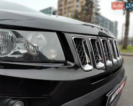 Чорний Джип Compass, об'ємом двигуна 2.4 л та пробігом 115 тис. км за 8990 $, фото 33 на Automoto.ua