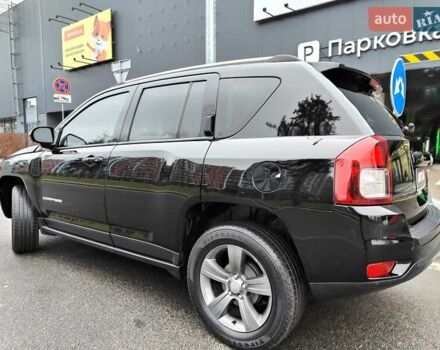 Чорний Джип Compass, об'ємом двигуна 2.4 л та пробігом 115 тис. км за 8990 $, фото 13 на Automoto.ua