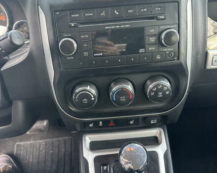 Черный Джип Компас, объемом двигателя 2.36 л и пробегом 259 тыс. км за 9100 $, фото 20 на Automoto.ua