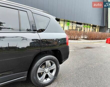 Чорний Джип Compass, об'ємом двигуна 2.4 л та пробігом 115 тис. км за 8990 $, фото 7 на Automoto.ua