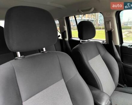 Чорний Джип Compass, об'ємом двигуна 2.4 л та пробігом 115 тис. км за 8990 $, фото 55 на Automoto.ua