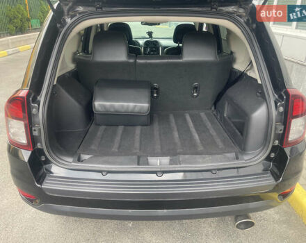 Чорний Джип Compass, об'ємом двигуна 2.36 л та пробігом 180 тис. км за 11200 $, фото 6 на Automoto.ua