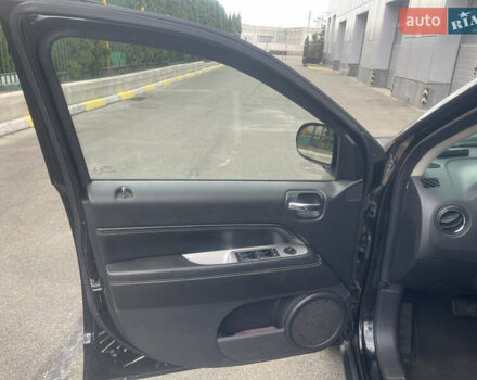 Чорний Джип Compass, об'ємом двигуна 2.36 л та пробігом 180 тис. км за 11200 $, фото 12 на Automoto.ua