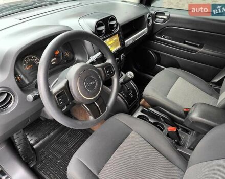 Чорний Джип Compass, об'ємом двигуна 2.4 л та пробігом 115 тис. км за 8990 $, фото 36 на Automoto.ua