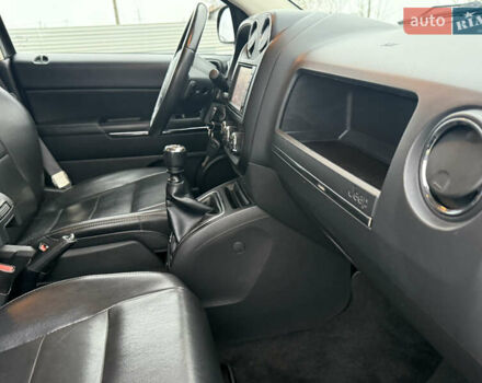 Черный Джип Компас, объемом двигателя 2.2 л и пробегом 146 тыс. км за 10900 $, фото 14 на Automoto.ua