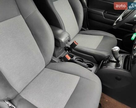 Чорний Джип Compass, об'ємом двигуна 2.4 л та пробігом 115 тис. км за 8990 $, фото 54 на Automoto.ua