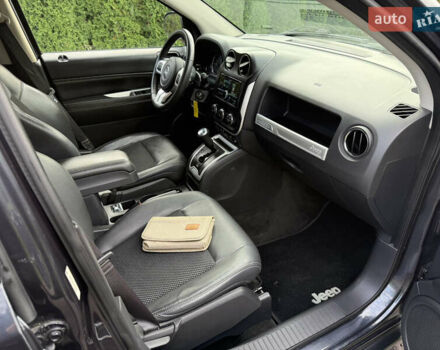 Чорний Джип Compass, об'ємом двигуна 2.36 л та пробігом 166 тис. км за 10900 $, фото 32 на Automoto.ua