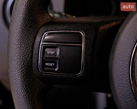 Черный Джип Компас, объемом двигателя 2.36 л и пробегом 121 тыс. км за 9900 $, фото 17 на Automoto.ua