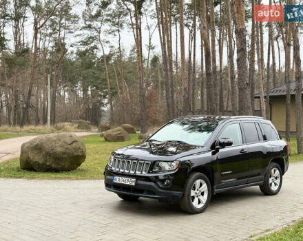 Черный Джип Компас, объемом двигателя 2.36 л и пробегом 211 тыс. км за 9350 $, фото 1 на Automoto.ua