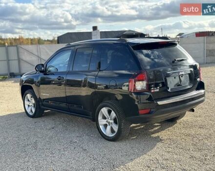 Джип Compass 2015 у Радивилове на Automoto.ua Чорний Джип Compass, об'ємом двигуна 2.36 л та пробігом 150 тис. км за 10300 $, фото 4 на Automoto.ua