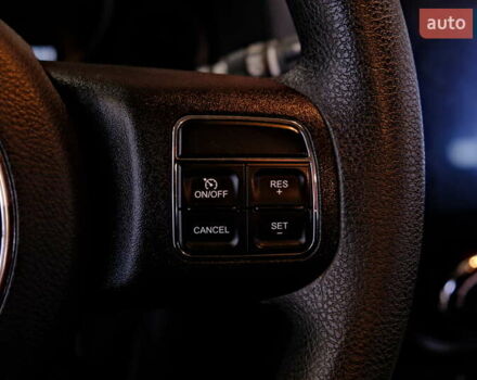 Черный Джип Компас, объемом двигателя 2.36 л и пробегом 121 тыс. км за 9900 $, фото 18 на Automoto.ua