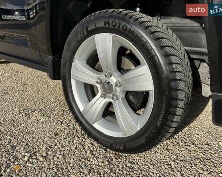 Джип Compass 2015 у Радивилове на Automoto.ua Чорний Джип Compass, об'ємом двигуна 2.36 л та пробігом 150 тис. км за 10300 $, фото 7 на Automoto.ua
