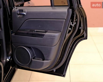 Черный Джип Компас, объемом двигателя 2.36 л и пробегом 121 тыс. км за 9900 $, фото 33 на Automoto.ua