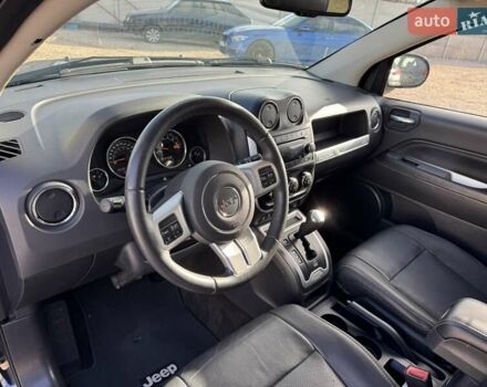 Джип Compass 2015 у Радивилове на Automoto.ua Чорний Джип Compass, об'ємом двигуна 2.36 л та пробігом 150 тис. км за 10300 $, фото 15 на Automoto.ua