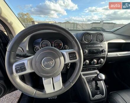Джип Compass 2015 у Радивилове на Automoto.ua Чорний Джип Compass, об'ємом двигуна 2.36 л та пробігом 150 тис. км за 10300 $, фото 19 на Automoto.ua