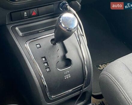 Чорний Джип Compass, об'ємом двигуна 2 л та пробігом 133 тис. км за 10290 $, фото 23 на Automoto.ua