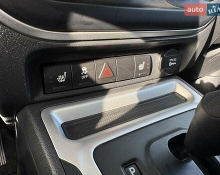 Джип Compass 2015 у Радивилове на Automoto.ua Чорний Джип Compass, об'ємом двигуна 2.36 л та пробігом 150 тис. км за 10300 $, фото 29 на Automoto.ua