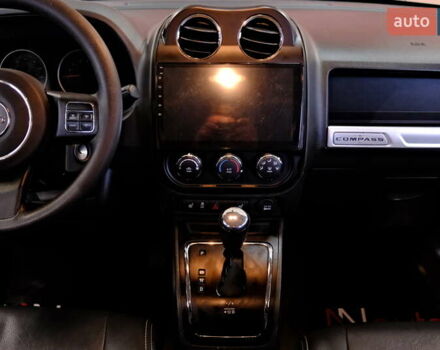 Черный Джип Компас, объемом двигателя 2.36 л и пробегом 121 тыс. км за 9900 $, фото 44 на Automoto.ua
