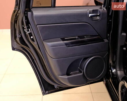 Черный Джип Компас, объемом двигателя 2.36 л и пробегом 121 тыс. км за 9900 $, фото 29 на Automoto.ua