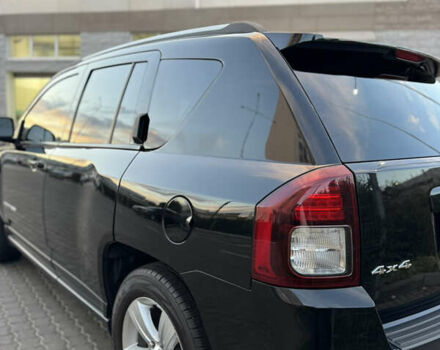 Черный Джип Компас, объемом двигателя 2.36 л и пробегом 121 тыс. км за 12000 $, фото 2 на Automoto.ua