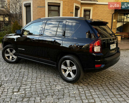Черный Джип Компас, объемом двигателя 2 л и пробегом 129 тыс. км за 10900 $, фото 6 на Automoto.ua