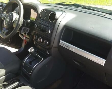 Чорний Джип Compass, об'ємом двигуна 2.4 л та пробігом 175 тис. км за 10500 $, фото 43 на Automoto.ua