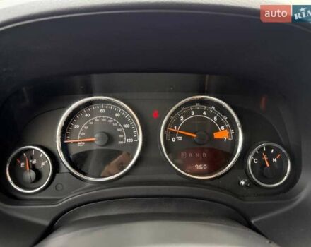 Чорний Джип Compass, об'ємом двигуна 2.36 л та пробігом 139 тис. км за 11000 $, фото 21 на Automoto.ua