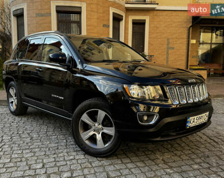 Черный Джип Компас, объемом двигателя 2 л и пробегом 129 тыс. км за 10900 $, фото 1 на Automoto.ua