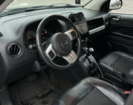 Чорний Джип Compass, об'ємом двигуна 2.4 л та пробігом 211 тис. км за 11500 $, фото 10 на Automoto.ua