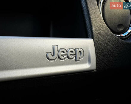 Черный Джип Компас, объемом двигателя 2 л и пробегом 129 тыс. км за 10900 $, фото 20 на Automoto.ua