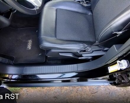 Чорний Джип Compass, об'ємом двигуна 2.4 л та пробігом 146 тис. км за 11450 $, фото 8 на Automoto.ua