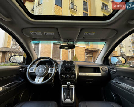 Черный Джип Компас, объемом двигателя 2 л и пробегом 129 тыс. км за 10900 $, фото 12 на Automoto.ua