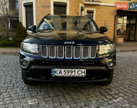 Черный Джип Компас, объемом двигателя 2 л и пробегом 129 тыс. км за 10900 $, фото 4 на Automoto.ua