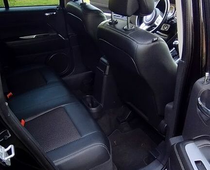 Чорний Джип Compass, об'ємом двигуна 2.4 л та пробігом 146 тис. км за 11450 $, фото 6 на Automoto.ua