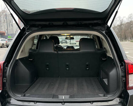 Чорний Джип Compass, об'ємом двигуна 2.4 л та пробігом 211 тис. км за 11500 $, фото 20 на Automoto.ua