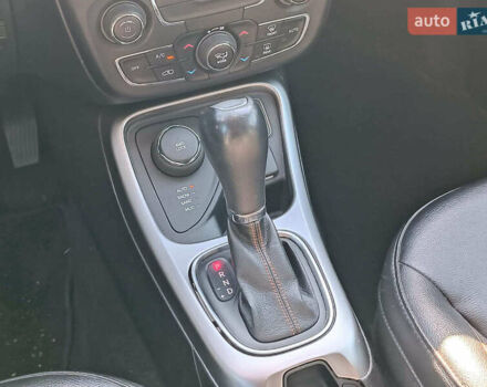 Черный Джип Компас, объемом двигателя 2.4 л и пробегом 93 тыс. км за 15490 $, фото 17 на Automoto.ua