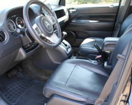 Чорний Джип Compass, об'ємом двигуна 2.4 л та пробігом 60 тис. км за 10500 $, фото 6 на Automoto.ua