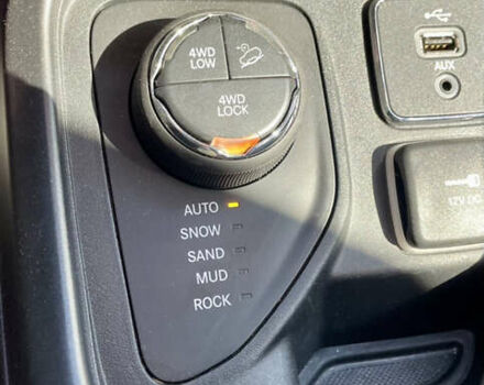 Чорний Джип Compass, об'ємом двигуна 2.36 л та пробігом 140 тис. км за 17999 $, фото 24 на Automoto.ua