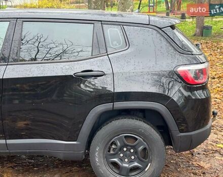 Черный Джип Компас, объемом двигателя 2.4 л и пробегом 93 тыс. км за 13990 $, фото 12 на Automoto.ua