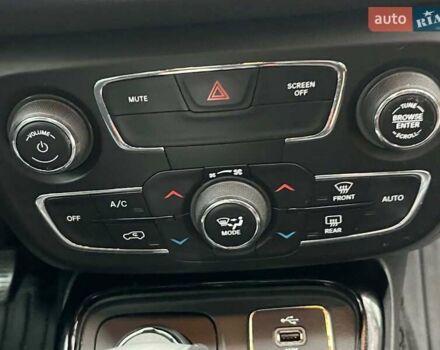 Черный Джип Компас, объемом двигателя 2.4 л и пробегом 74 тыс. км за 17340 $, фото 19 на Automoto.ua