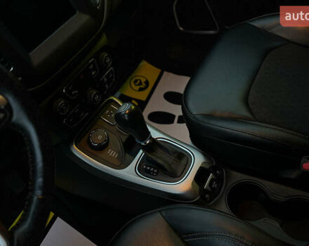 Черный Джип Компас, объемом двигателя 2.36 л и пробегом 89 тыс. км за 16000 $, фото 12 на Automoto.ua