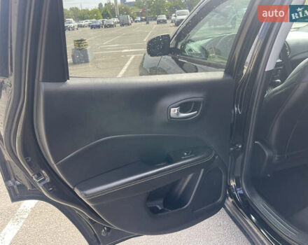 Черный Джип Компас, объемом двигателя 2.4 л и пробегом 48 тыс. км за 15550 $, фото 14 на Automoto.ua